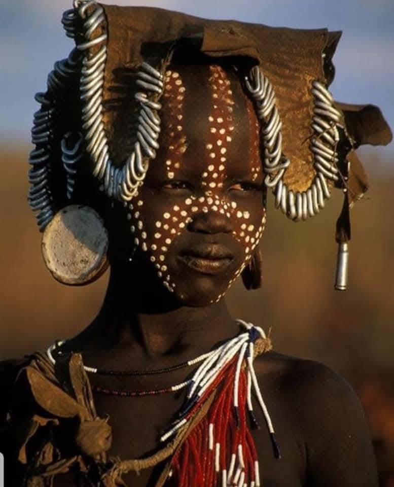 Mursi body painting