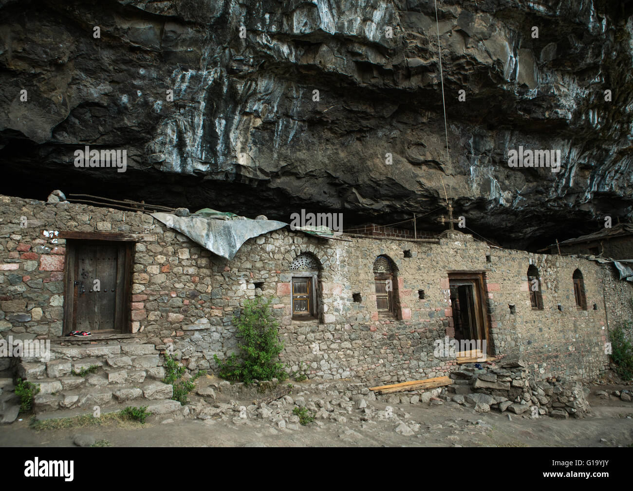 Na'akuto La'ab Monastery